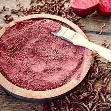 Beetroot powder from dry beets